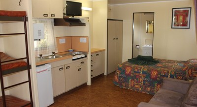 White Rock Leisure Park - Budget Accommodation