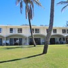 Yidney Rocks Beachfront Apartments (Fraser Island)