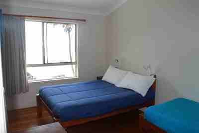 Yidney Rocks Beachfront Apartments (Fraser Island)