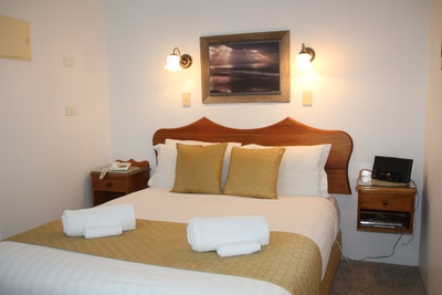 SWANSEA COTTAGES & MOTEL SUITES