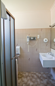 Standard Twin - Upstairs Room (Non-Smoking)