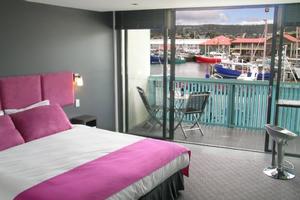 Luxury Water View Studio Apartment