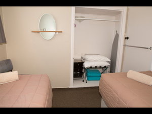 2 Bedroom Unit Sleeps 6