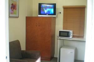 2 Bed Share Cabins 